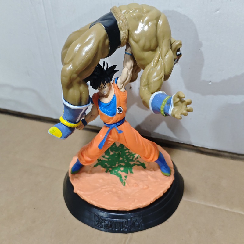 Dragon Ball Z Goku Carrying Na - Vintage Collectible Figurines reseña y precio