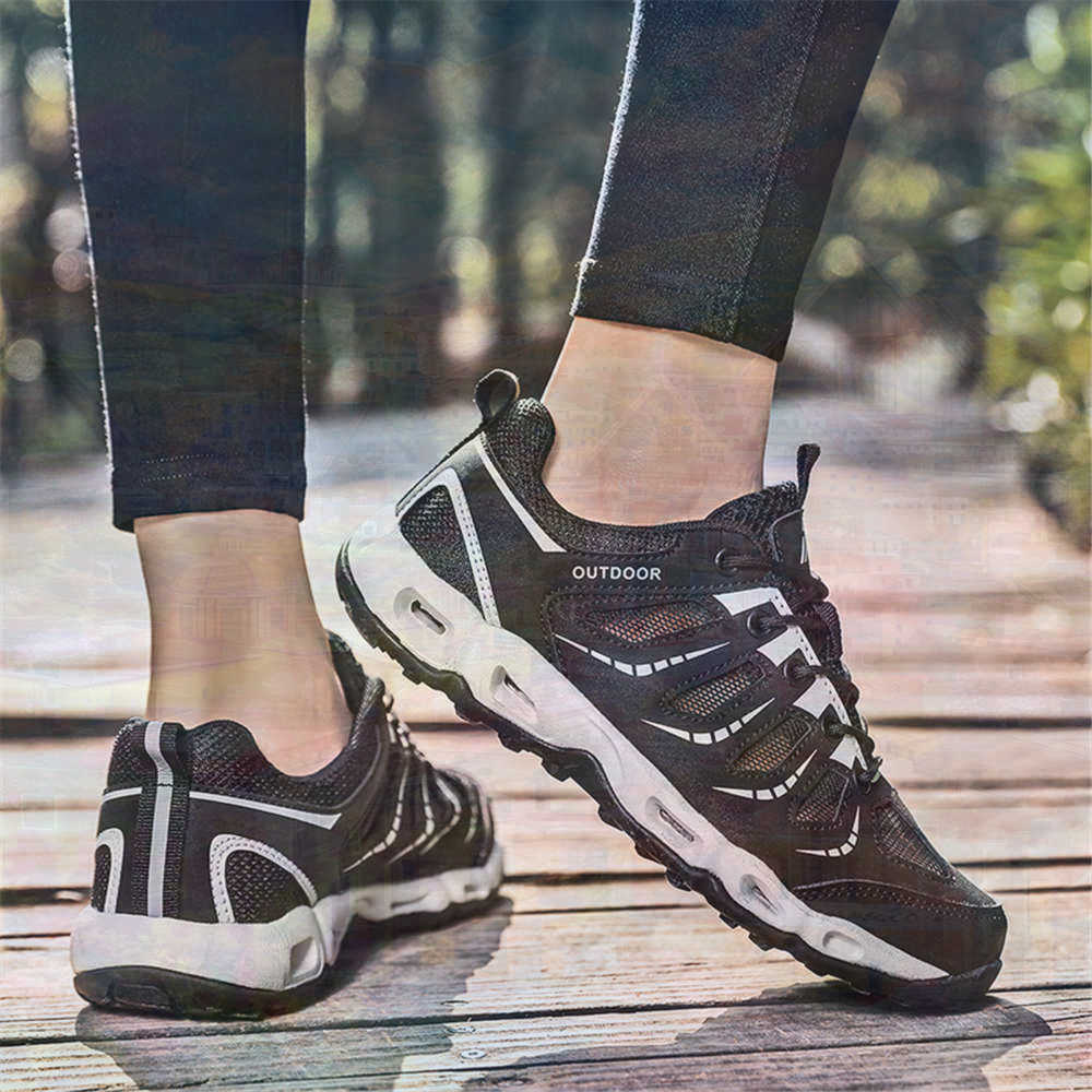 Sumer Round Tip Silver Sneaker - Vintage And Collectible Stores reseña y precio