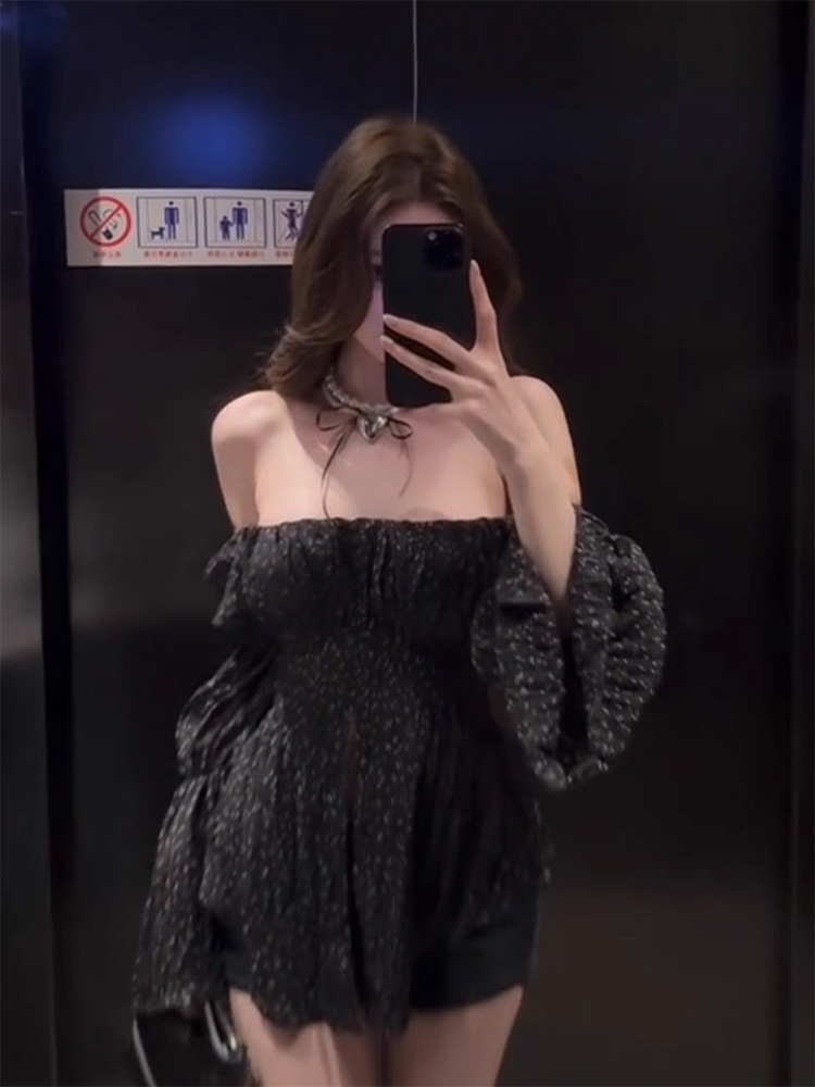 Black Bell Sleeve Top And High - Vintage Collectible Bells reseña y precio