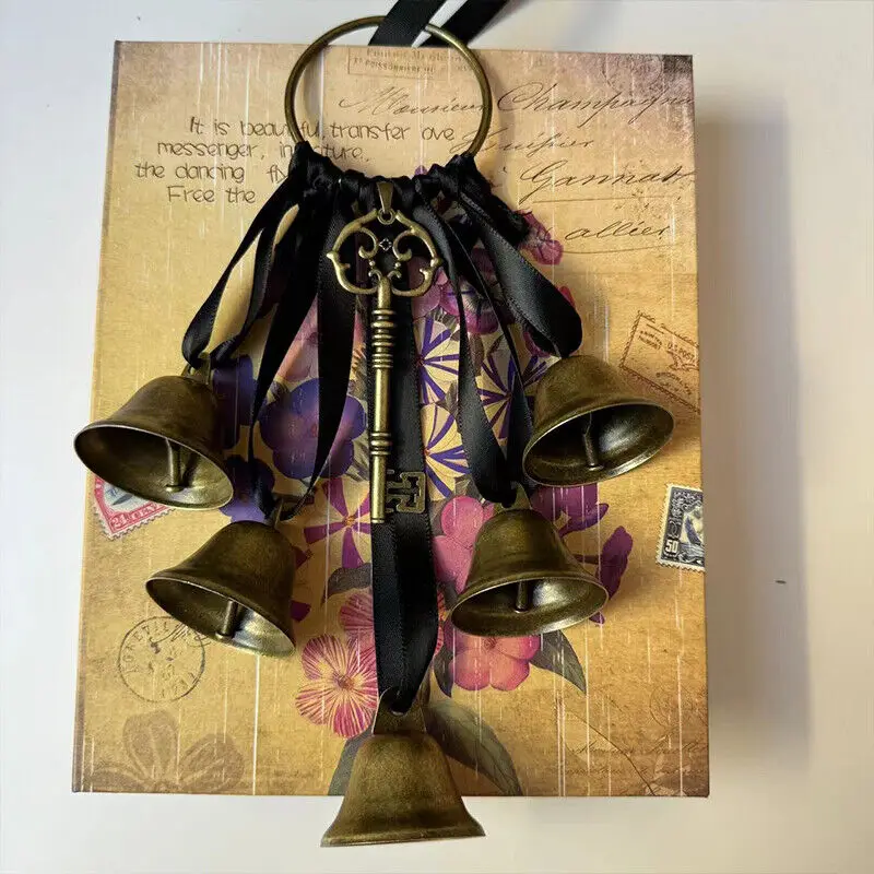 Witch Style Vintage Key with S - Vintage Collectible Bells reseña y precio