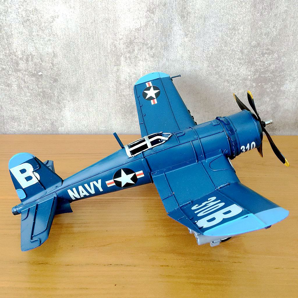 Vintage Ironwork Tin Airplane  - Vintage Collectible Tins reseña y precio