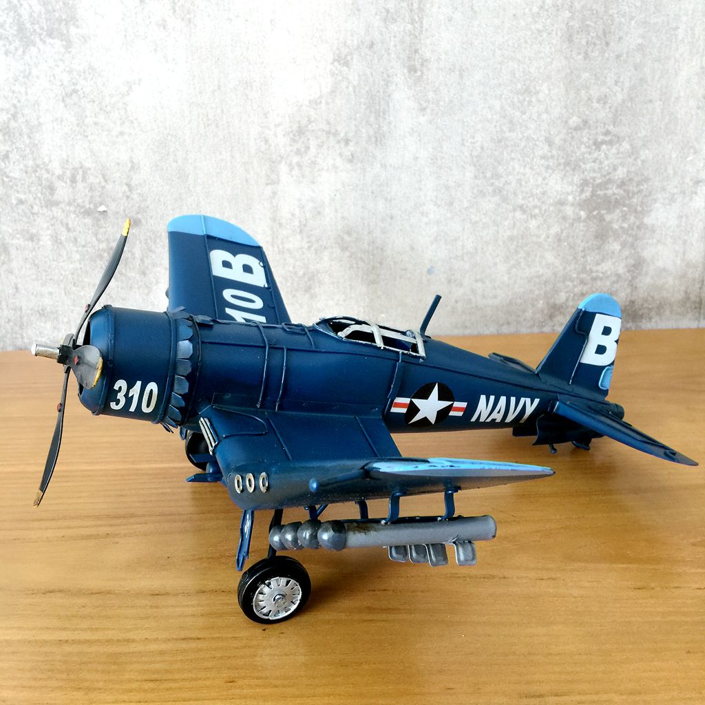 Vintage Ironwork Tin Airplane  - Vintage Collectible Tins reseña y precio